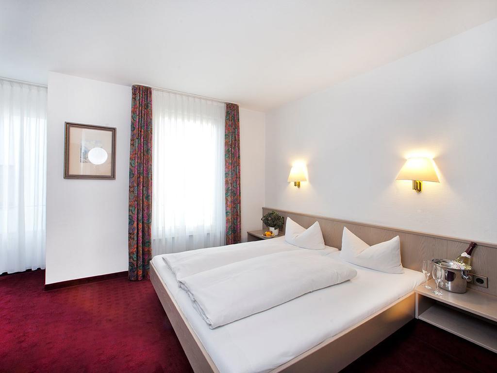 Hotel Kreuz Gaestehaus Und Lauchertbar Mit Terrasse Gammertingen Cameră foto
