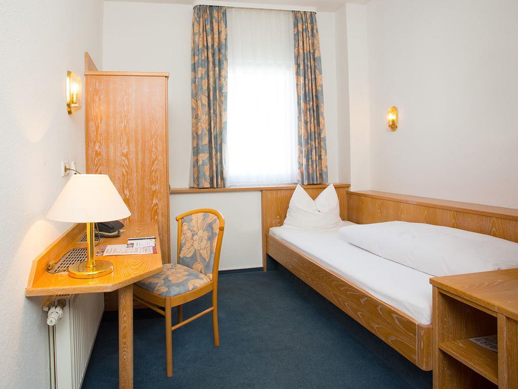 Hotel Kreuz Gaestehaus Und Lauchertbar Mit Terrasse Gammertingen Cameră foto