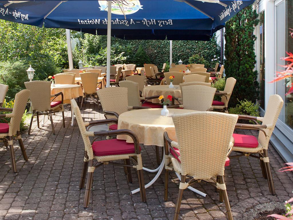 Hotel Kreuz Gaestehaus Und Lauchertbar Mit Terrasse Gammertingen Exterior foto