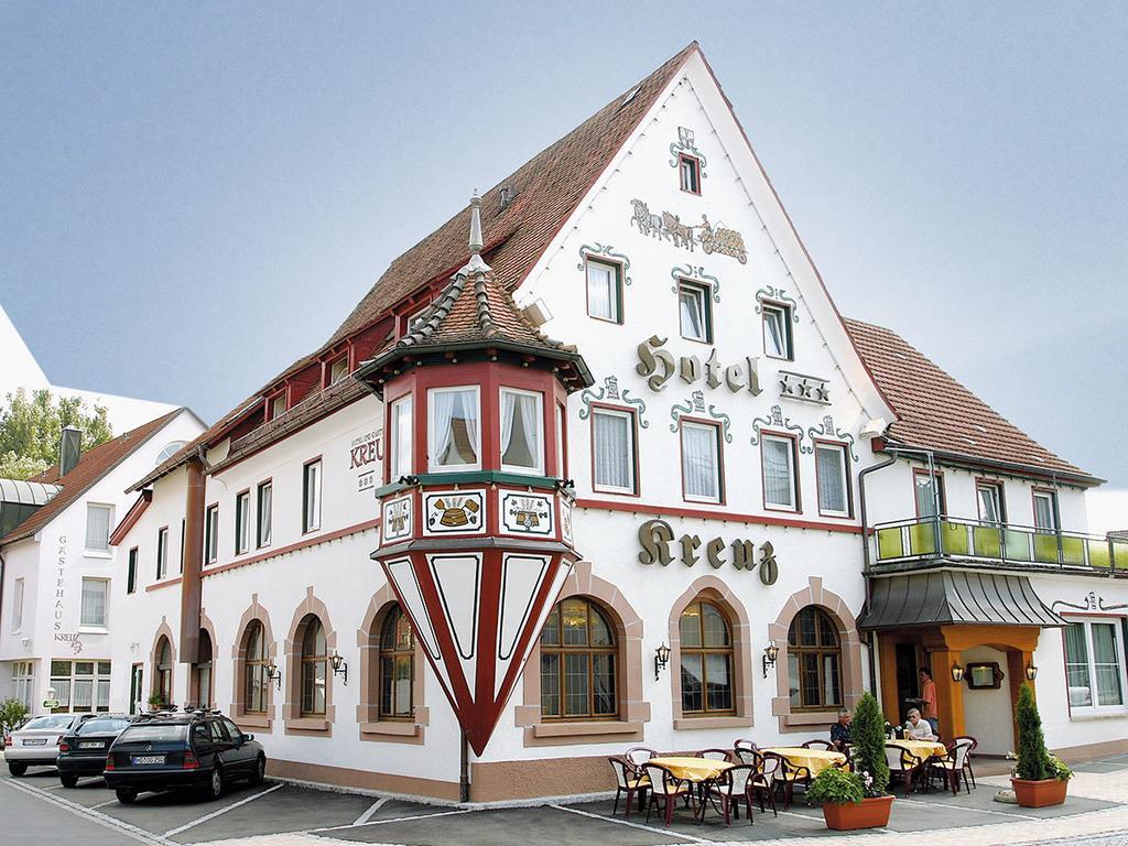 Hotel Kreuz Gaestehaus Und Lauchertbar Mit Terrasse Gammertingen Exterior foto